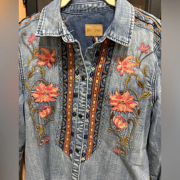 Sundance Driftwood Sandy Embroidered Denim Weekend Wanderer Shirt chambray - Picture 3 of 9
